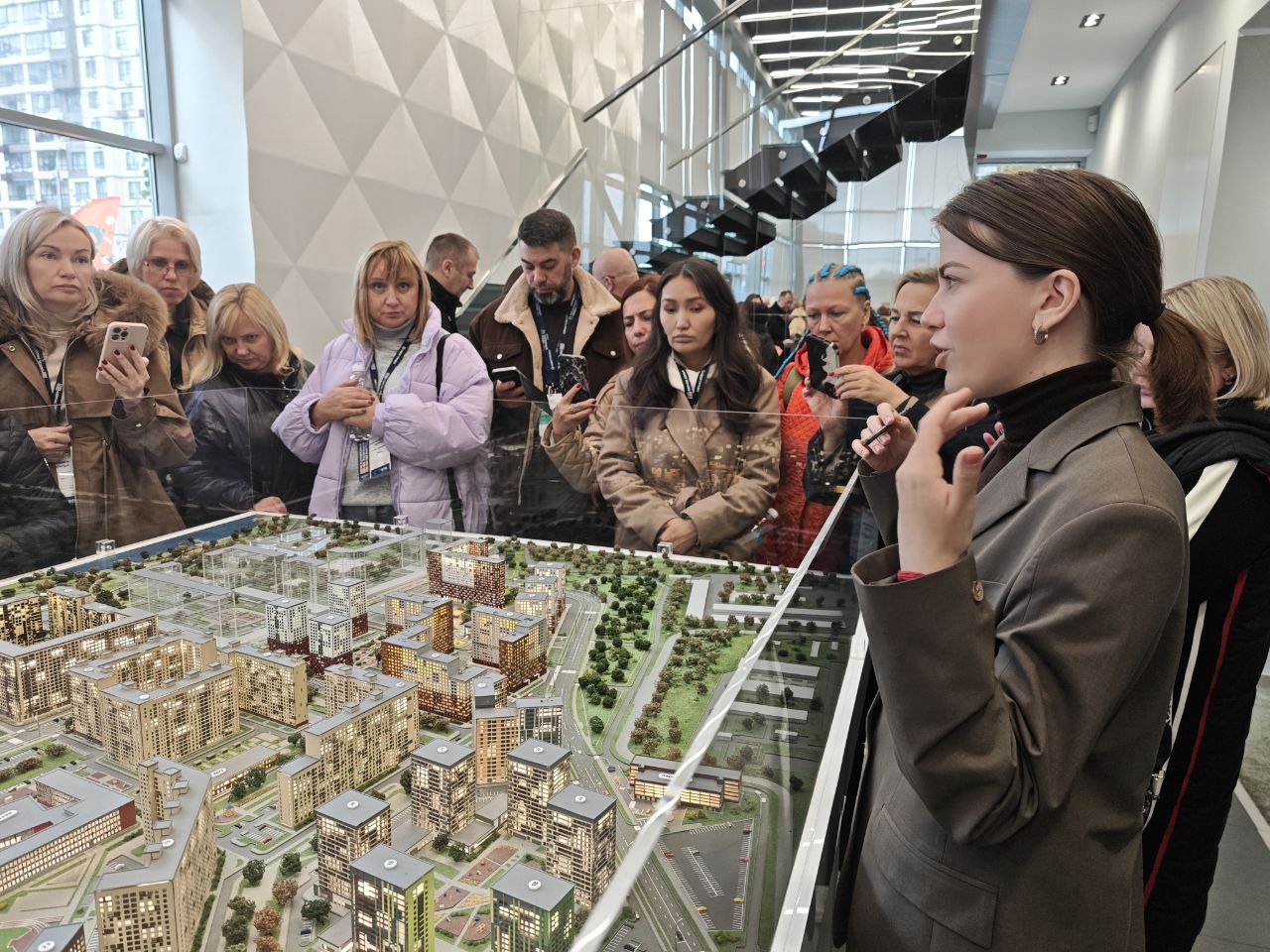 Бизнес-туры Московского конгресса-2025